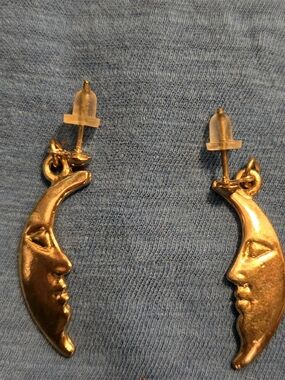 Gold Celestial Crescent Moon Face Drop Earrings Vintagw
